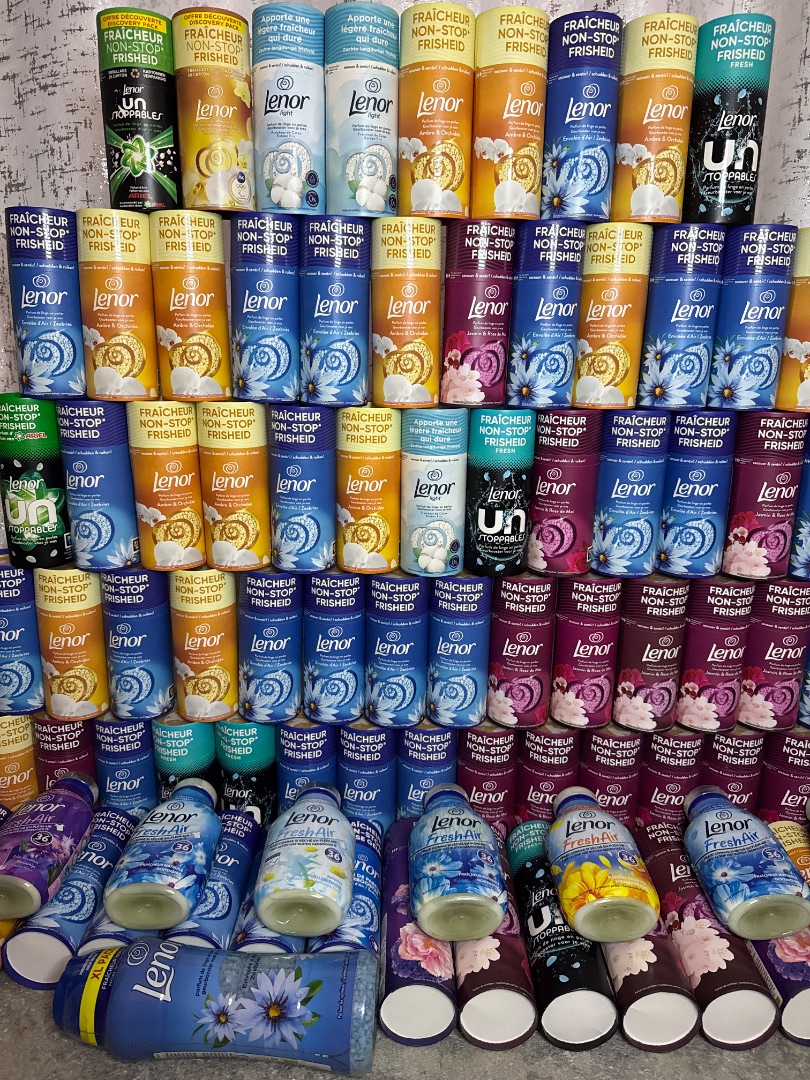 Lot de billes de parfum pour linge lenor — diverses senteurs