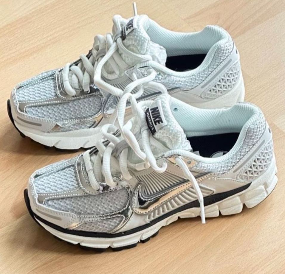 Nike vomero 5/asic gel kayano pink