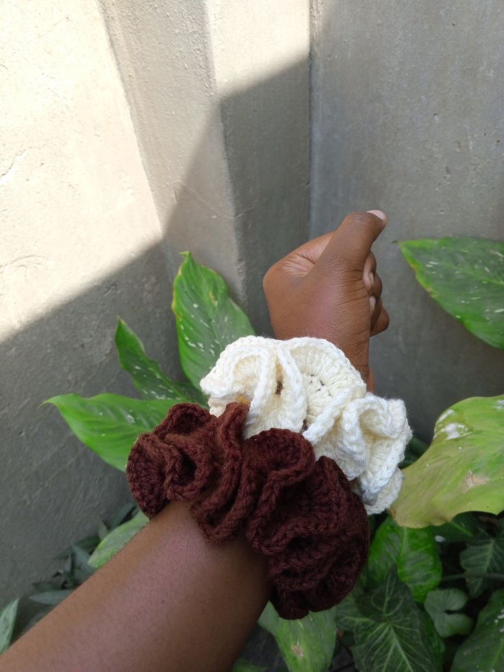Scrunchies x2 — 1